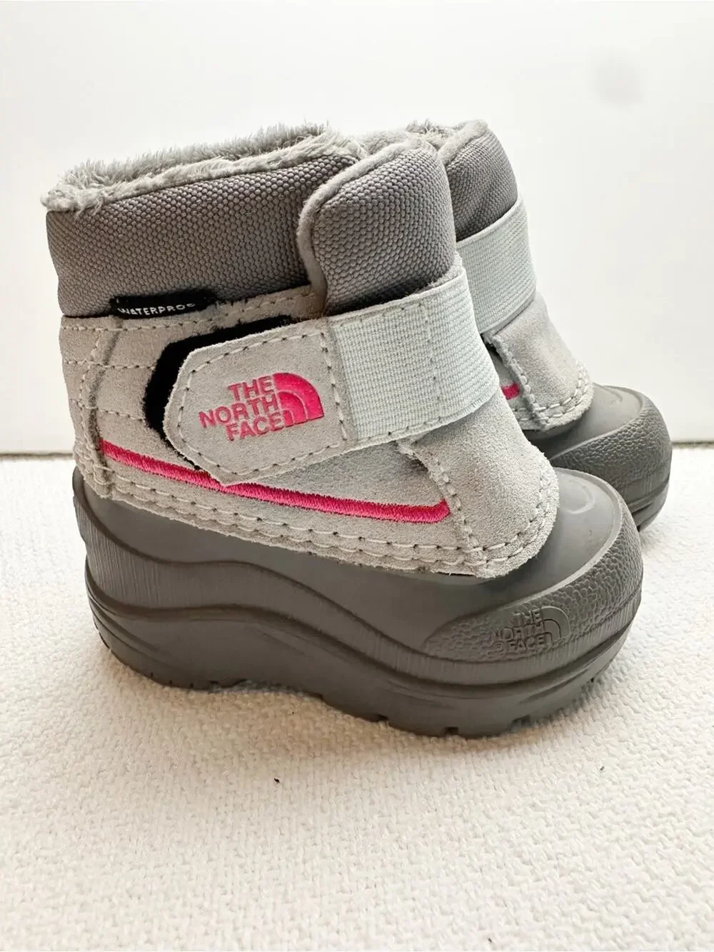 The North Face Alpenglow Snow boots Size 4